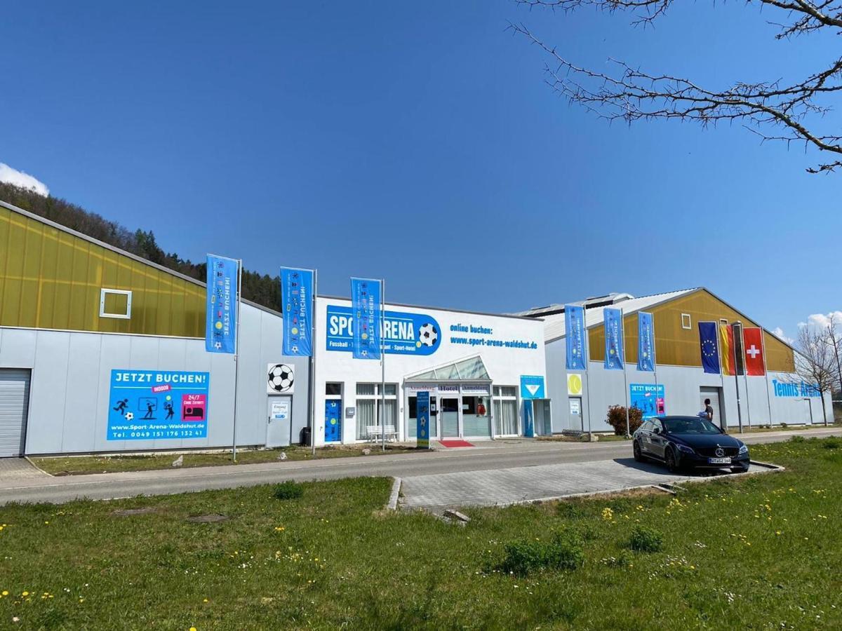Sport Arena Hotel Waldshut-Tiengen Buitenkant foto
