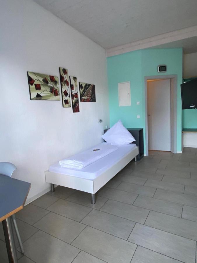 Sport Arena Hotel Waldshut-Tiengen Buitenkant foto